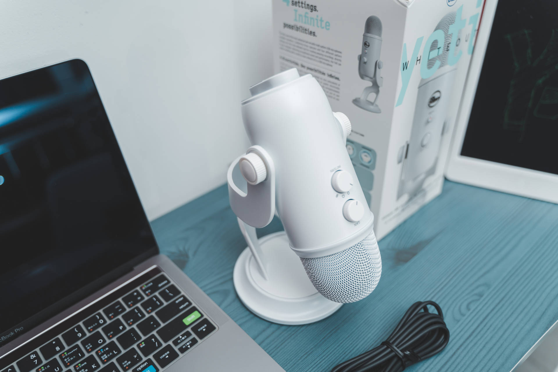 罗技雪怪麦克风blueyeti有蓝牙吗,罗技blueyetix雪怪麦克风使用攻略