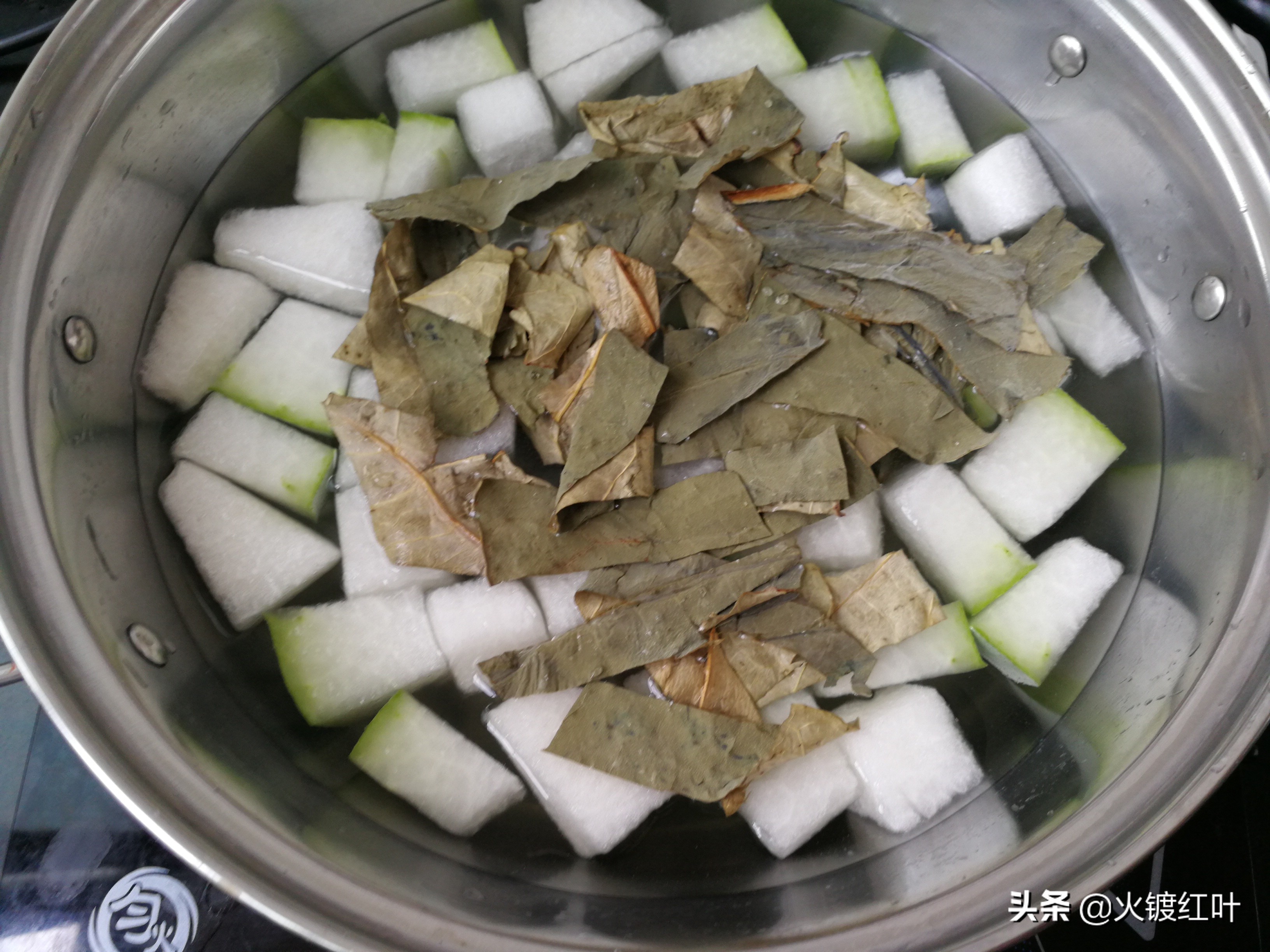 冬瓜何必一定要煲汤，教你这样做，也有消暑解渴，祛湿消肿的效果