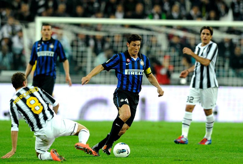 国际米兰球星萨内蒂图片,国米欧冠萨内蒂图文