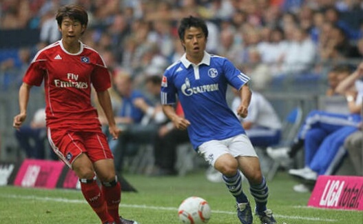 德甲当年两大亚洲新星如今韩小将成世界级球员中国小将踢中超