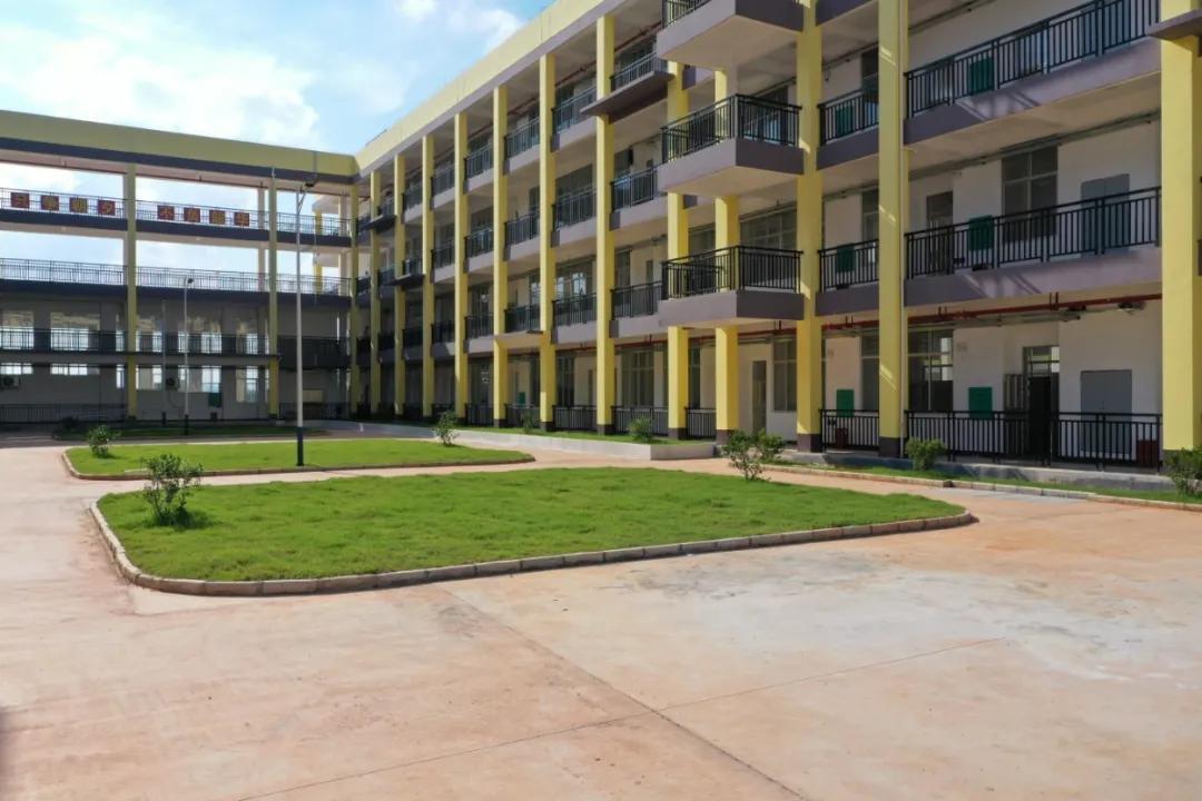 平南镇所有的学校,平南城区学校划分图