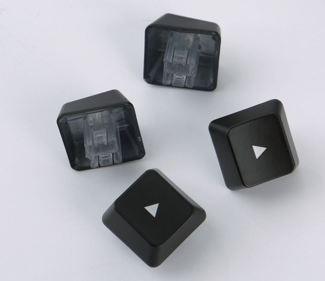 海盗船ironclawrgb游戏鼠标,ironclawrgb无线游戏鼠标的参数