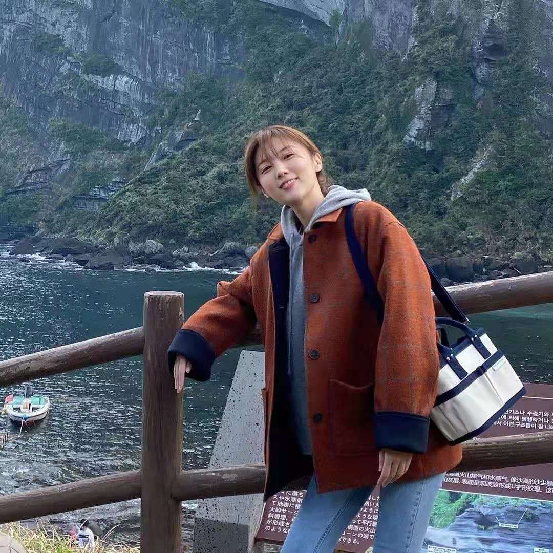 长得不美、就要靠穿，一穿就时髦的韩国时尚博主，穿搭套路就2点