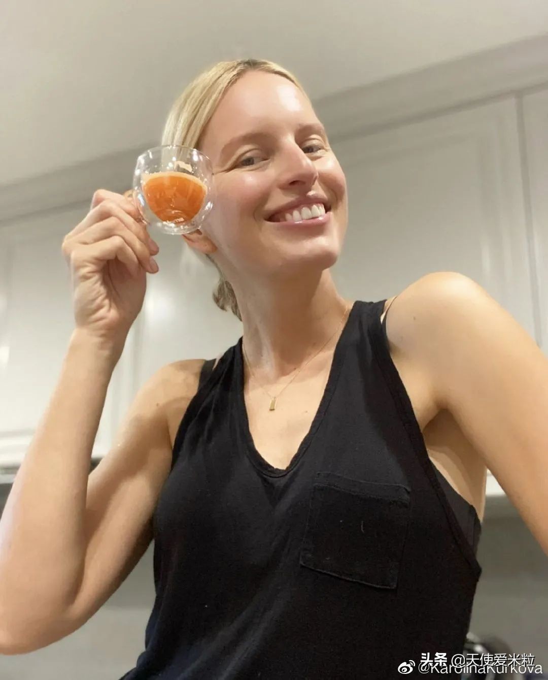 超模大KK：当红时因病爆肥30斤，如今喜迎三胎，转型当企业家