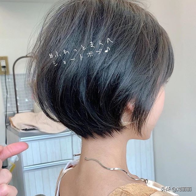 剪一款适合自己更活力年轻的短发,减龄短发30款个性洋气如何剪