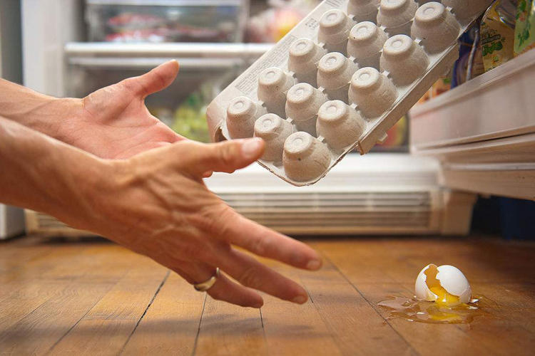 如何解决地板脏的问题,家里的地板又脏又难擦怎么办