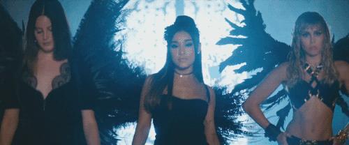 霹雳娇娃10个彩蛋,新版霹雳娇娃彩蛋