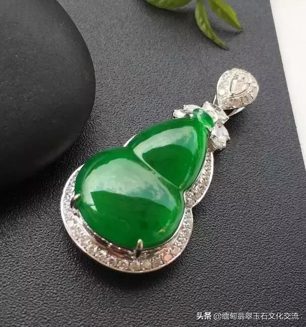 翡翠雕刻房子造型寓意,翡翠雕刻蚂蚁和虫子寓意