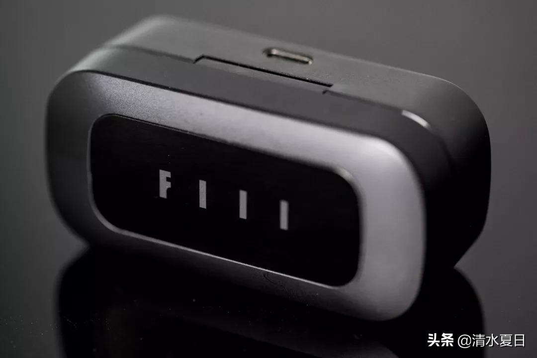 汪峰老师代言的耳机怎么样,汪峰耳机到底好不好