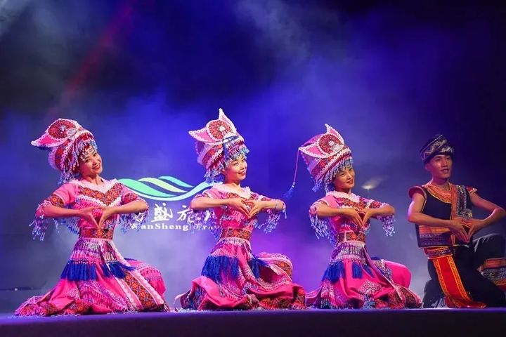 板辽梦幻沙滩,板辽湖金沙滩嗨翻夏夜