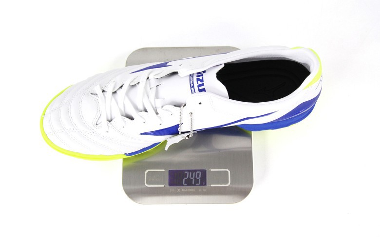 靠的是过硬的品质和口碑,美津浓moreliaas实战