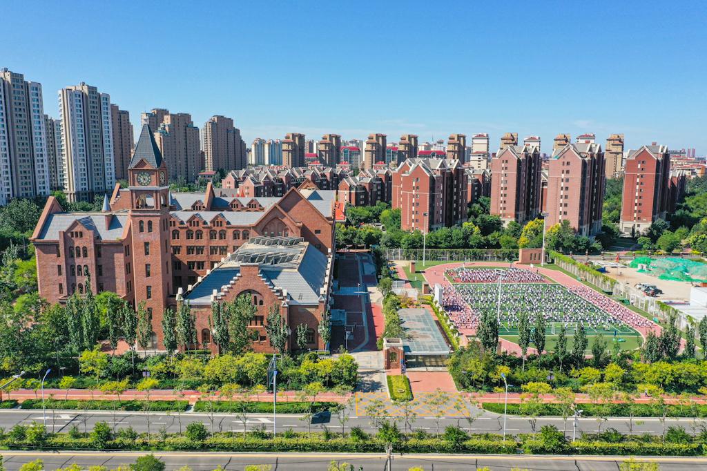 生态城小外四部是小学吗,滨海新区生态城北师大附小