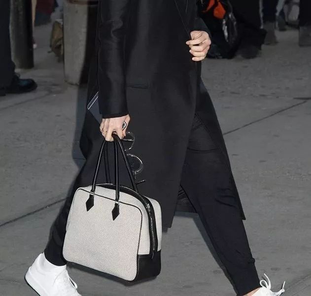 探索爱马仕箱包世界,爱马仕箱包之旅