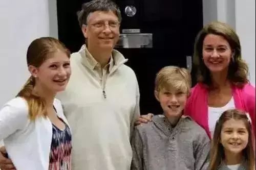 比尔盖茨女儿和乔布斯女儿,世界首富比尔盖茨第二个女儿