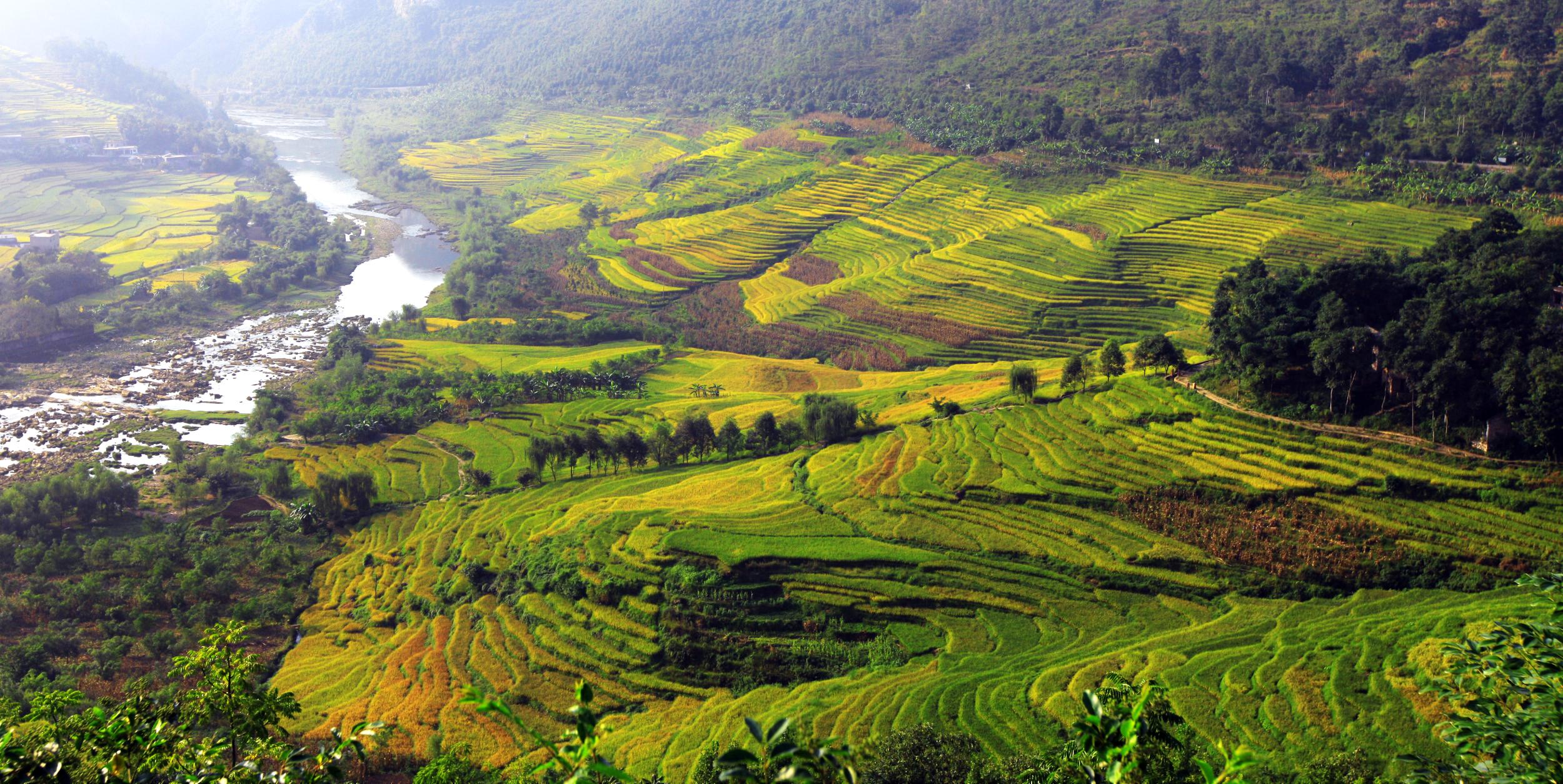 鬼斧神工黄果树瀑布,大自然的鬼斧神工黄果树瀑布