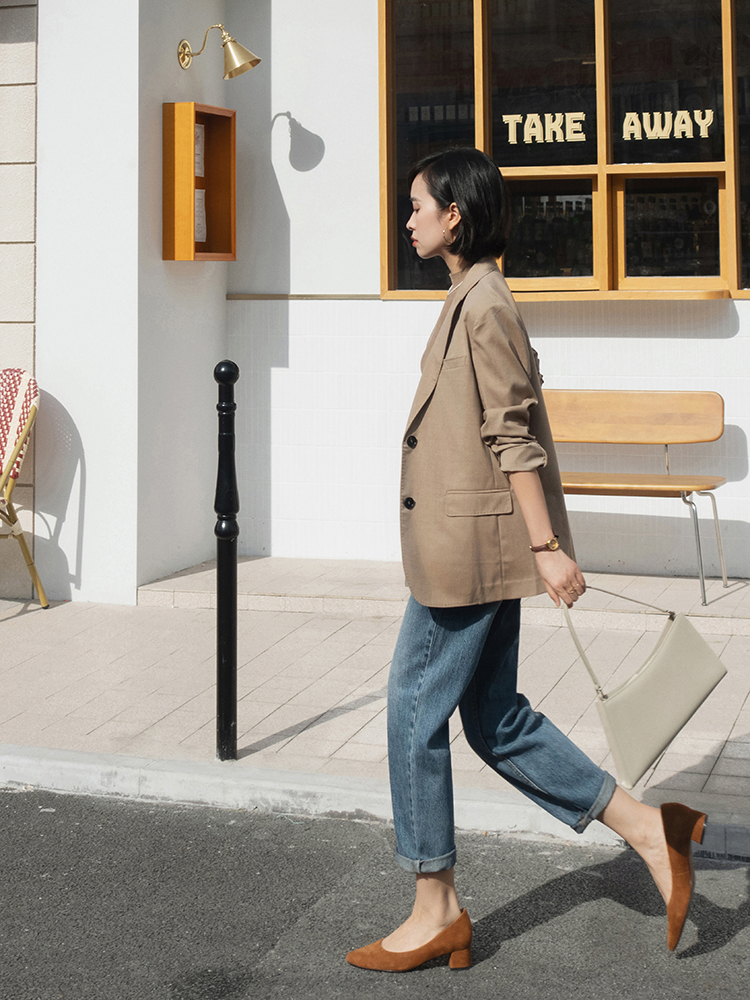 腰长腿短小女人,腰长腿短怎么穿显得比例好