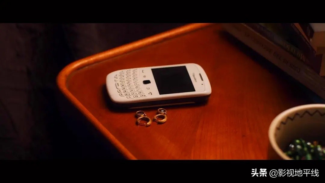 人性是经不起考验的电影,一部考验人性的游戏的电影