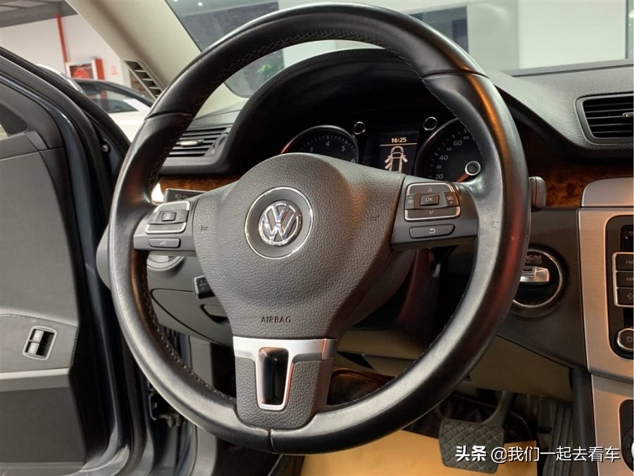 12款迈腾旅行版二手车值多少钱,2011款迈腾2.0tsidsg豪华型