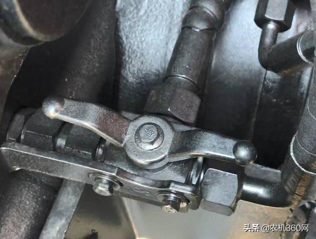 水旱两用704拖拉机,东方红lw2304型轮式拖拉机