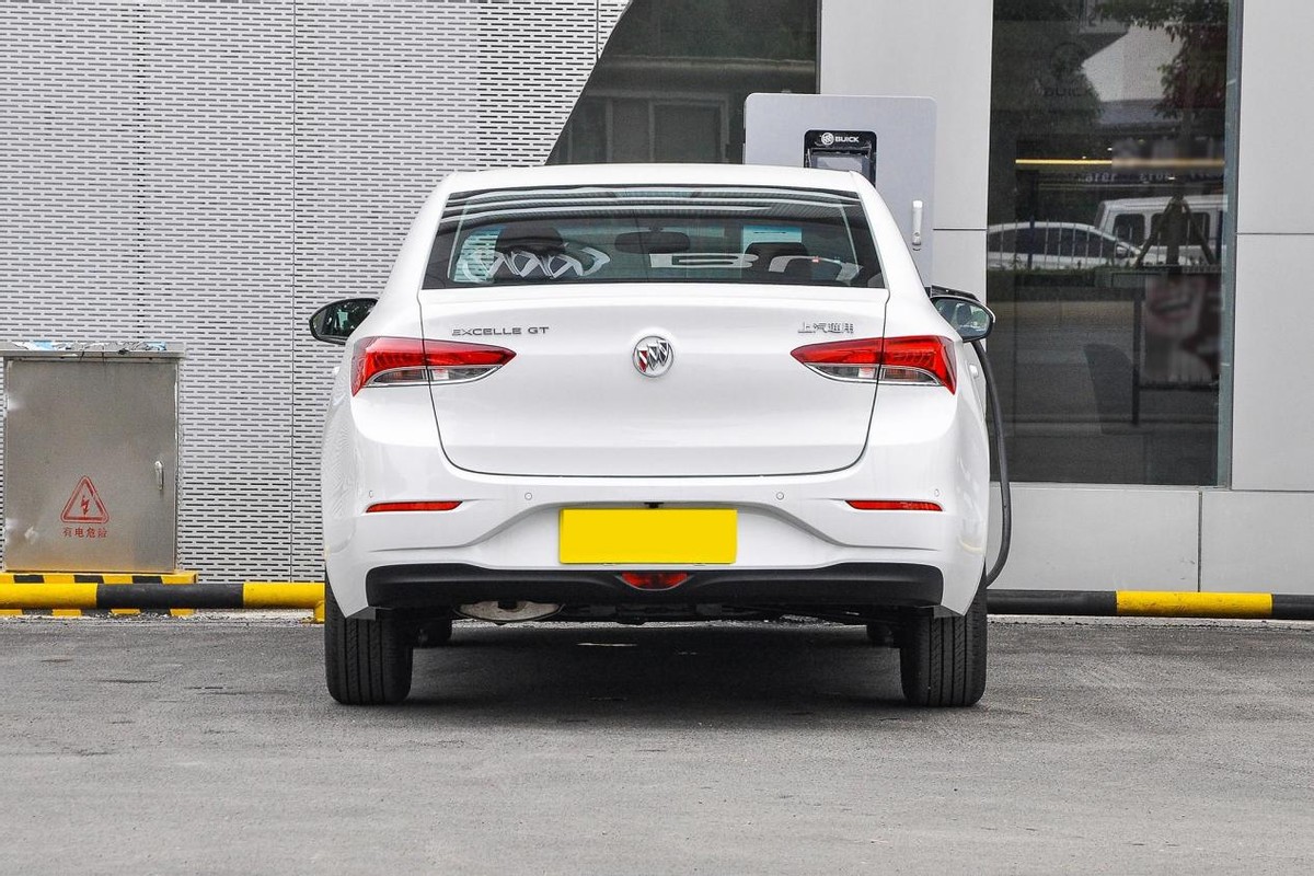 四轮独悬四驱2.0t以上的轿车,四轮独悬的车好不好