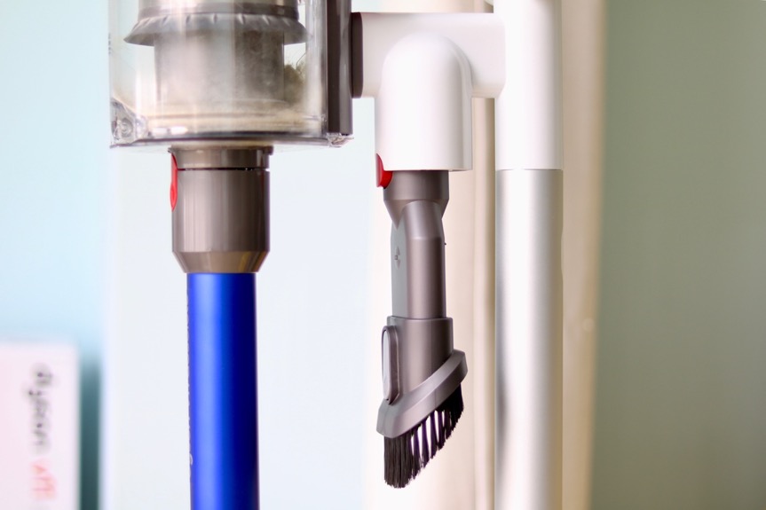 戴森v12强效续航,戴森v11续航