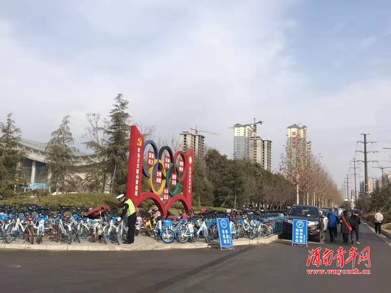 渭南高新交警大队圆满完成2019中甲陕西大秦之水首场足球赛安保任务