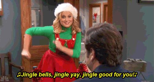 能给圣诞老人换衣服?这个圣诞嘉年华在搞什么名堂?!