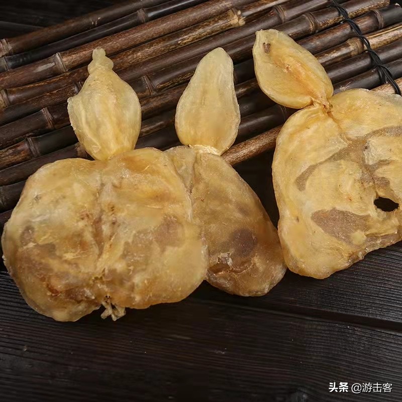 假花胶浸泡后有透明胶,鸡蛋胶假冒黄花胶