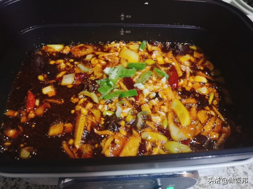 江边蒜香麻辣烤鱼做法教程家庭版,怎么烤鱼简单又美味在家就能做