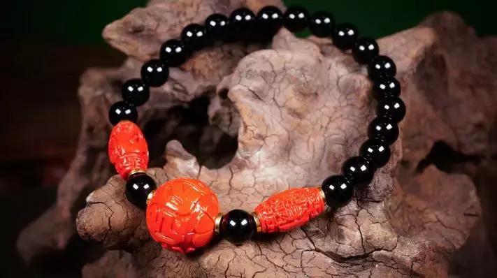 男人戴什么手串有面子,男士戴什么水晶手串最好