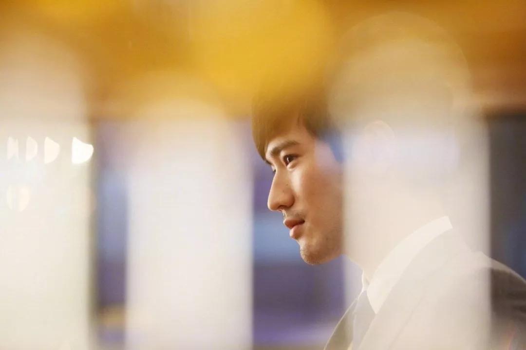 我们学会了告别却低估了思念,成长的第一步就是要学会告别