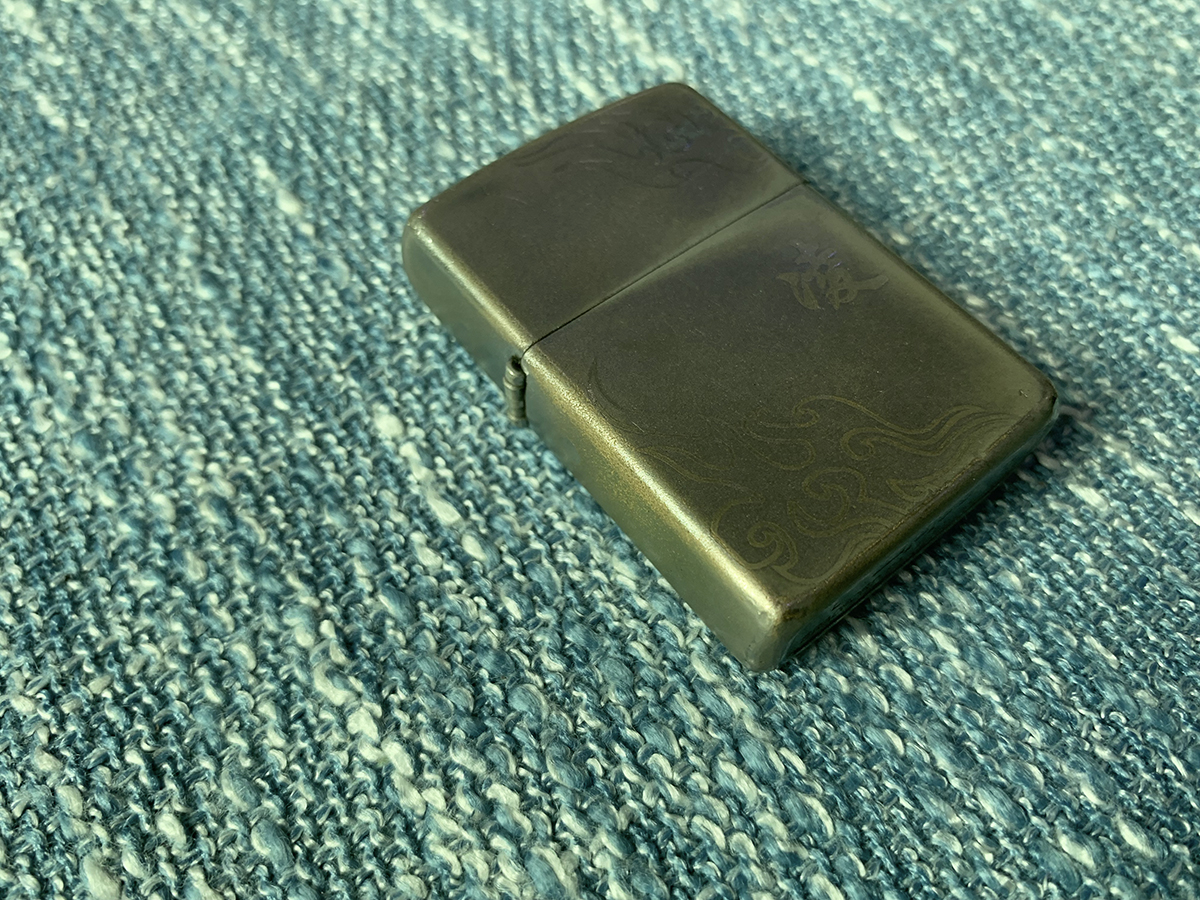 zippo打火姿势普通,打火机zippo2022年款真假辨别