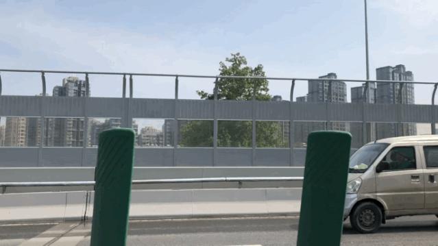 西郊堵车的视频,西郊交通路况