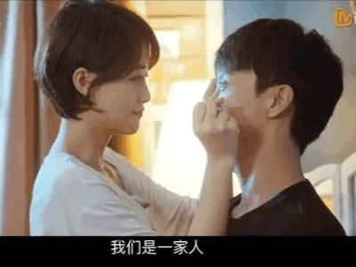 63岁苗侨伟依旧帅气，新剧收视率直达2.2亿！演技“吊打”男主