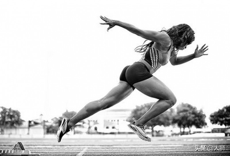 闪电侠和超人谁的速度才最快,闪电侠最高速度能达到多少千米