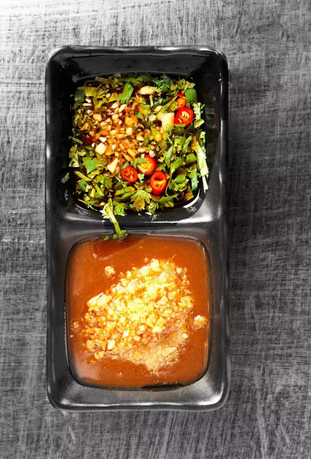 听说屯里有一家正宗潮牛，隔着屏幕也能闻到牛肉的香气