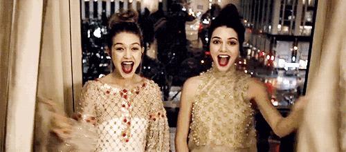 牛仔裤搭配中长款大衣,毛呢大衣牛仔裤怎么搭配好看