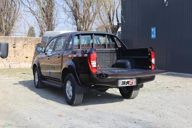 柴油四驱手动域虎和瑞迈咋选,江铃域虎3和五十铃瑞迈哪个好