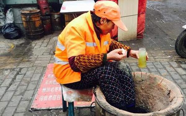 小区保洁员工作累不累,小区里物业保洁员好干吗