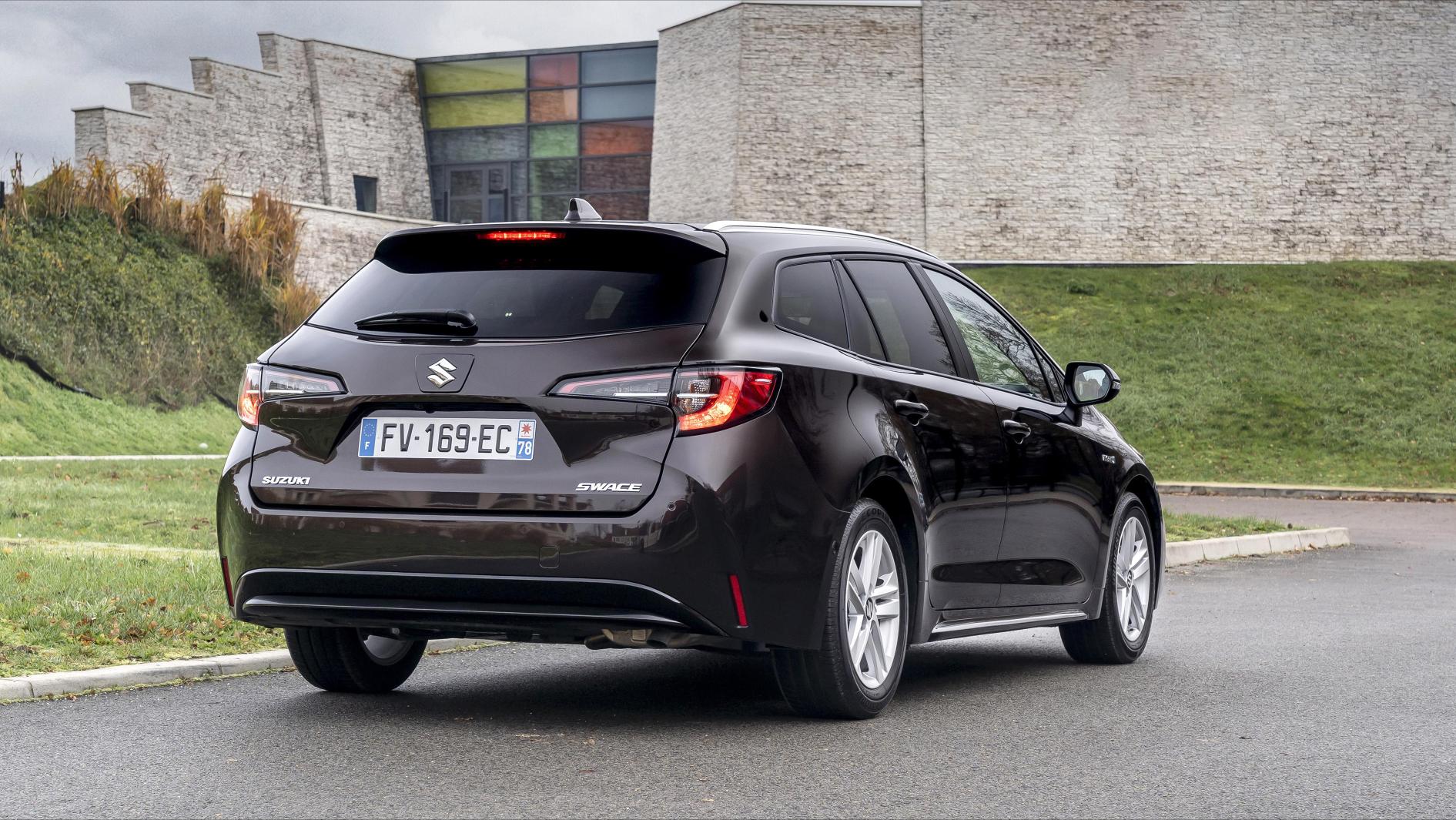 铃木维特拉后排座椅放倒能睡人不,铃木维特拉后排放倒睡觉怎么操作