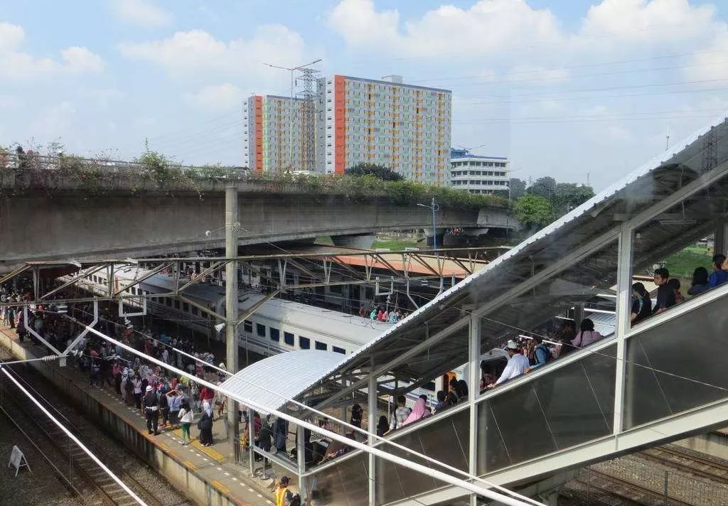 印度尼西亚简介视频,印度尼西亚共和国位置图