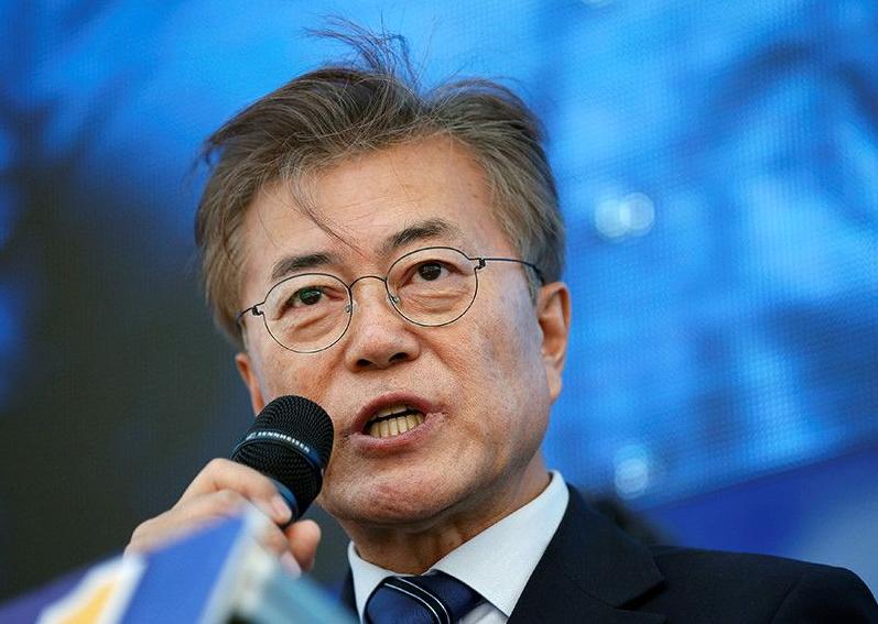 伊朗被美国扣下油轮怎么反应,伊朗或也展开报复又扣押了两艘船