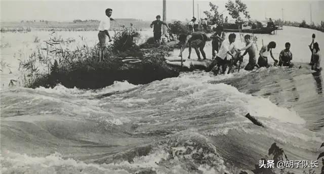 华东水灾义演的豪门夜宴,豪门夜宴华东水灾抱孩子唱歌
