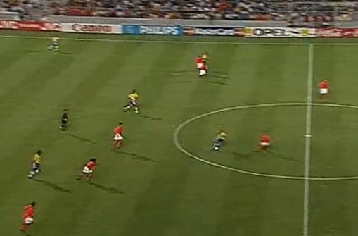 02年世界杯巴西罗纳尔多过人失败,罗纳尔多1998世界杯vs荷兰