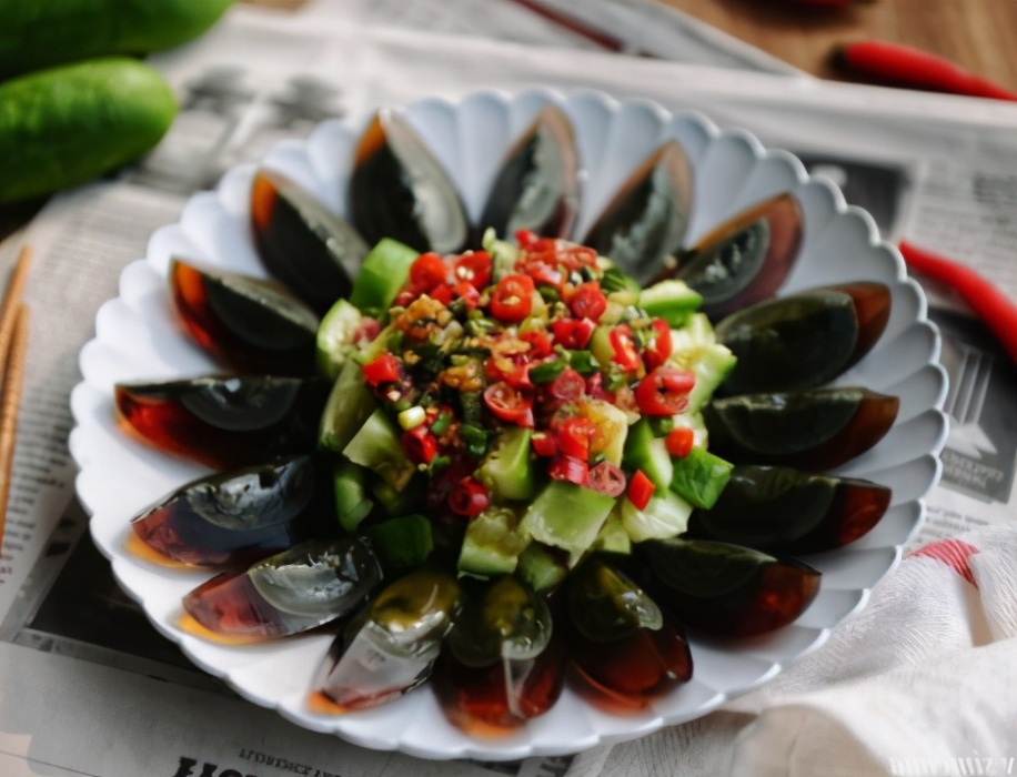 凉拌皮蛋教程皮蛋这样拌味道极好,商用皮蛋凉拌调料