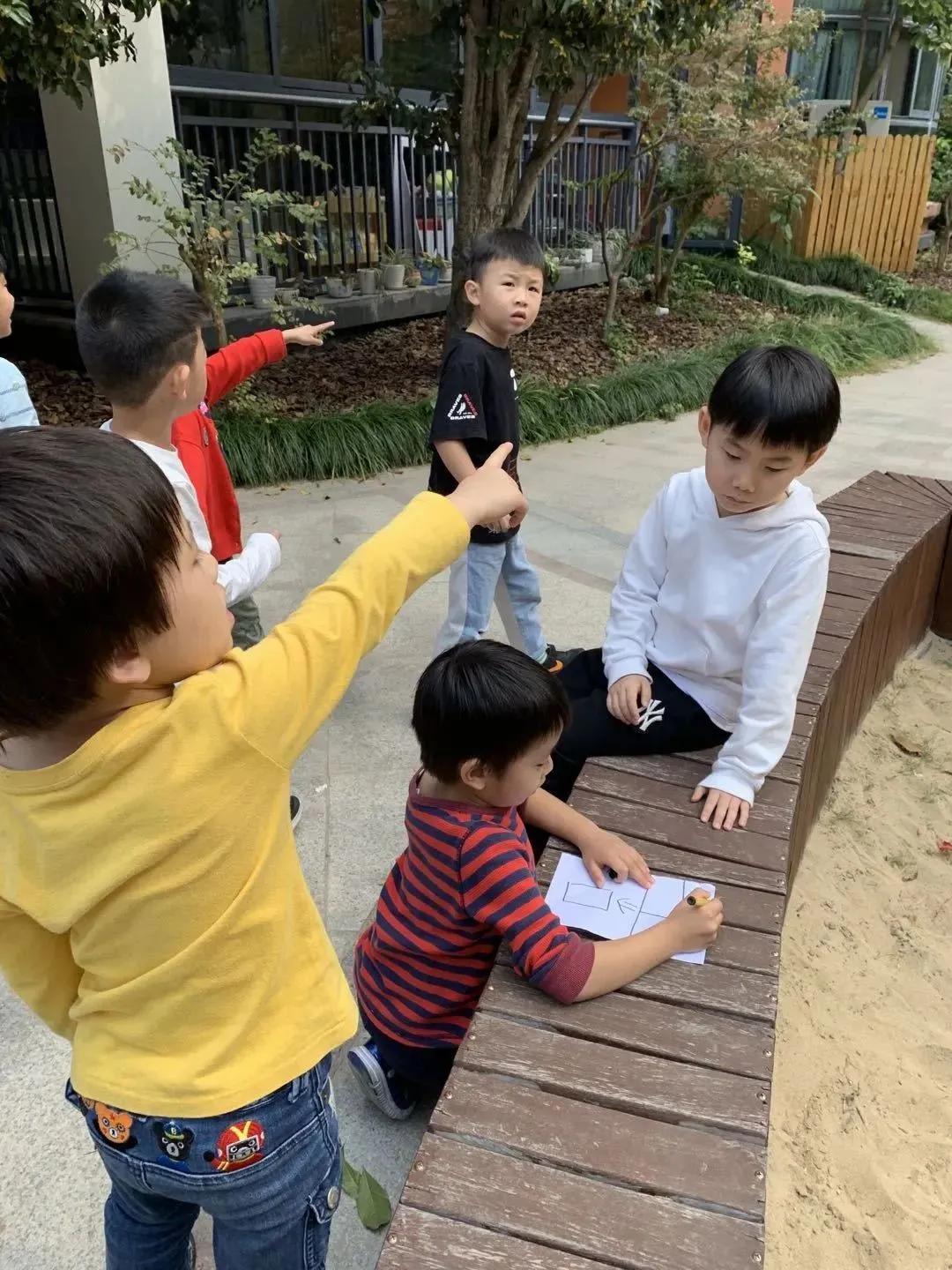 孩子毕业照创意道具,教你给孩子做一个毕业照