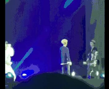 他们拼命化解尴尬的样子，够我笑上一整天