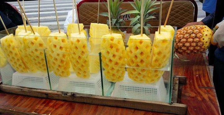 吃菠萝之前必须用盐水泡吗,吃菠萝之前应该用淡盐水泡一下吗