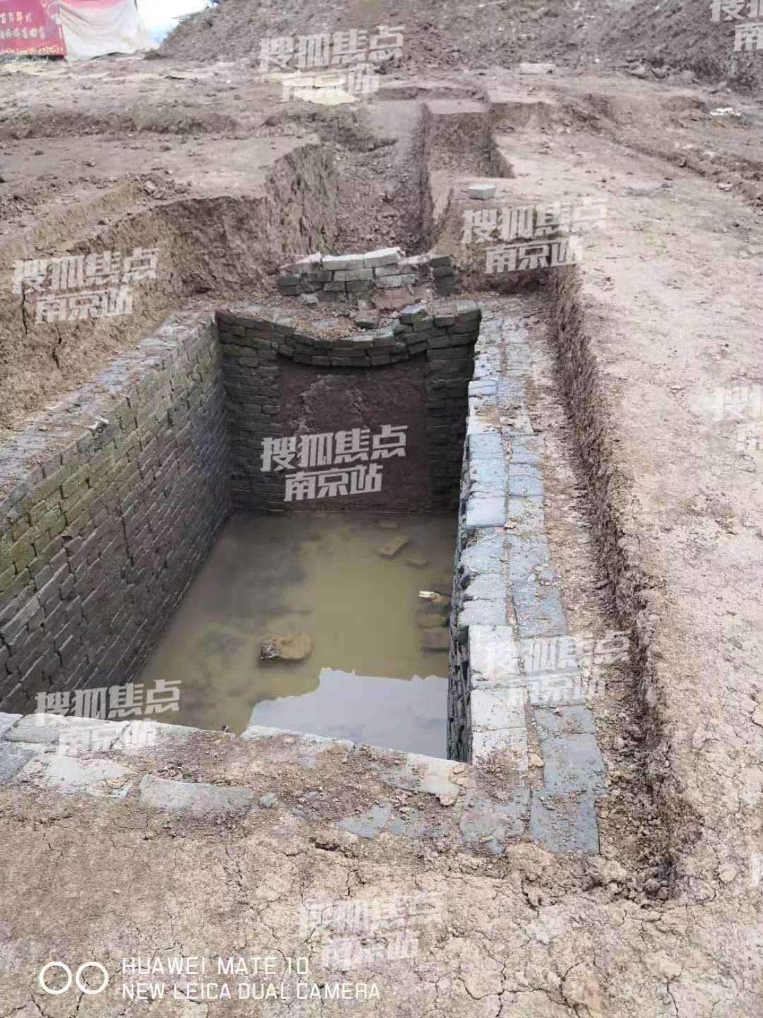 私宅发现古墓,惊呆金坛工地出现千年古墓