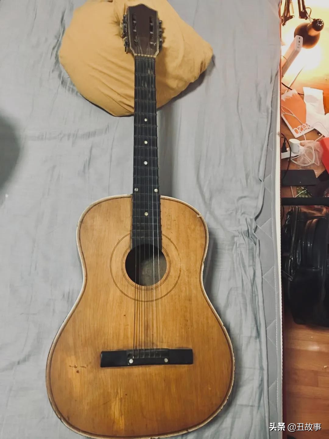 青春期我与父亲水火不容，砸烂他心爱的老吉他，这件事影响我一生